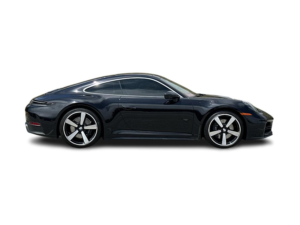 Thumbnail: 2025 Porsche 911 - 17
