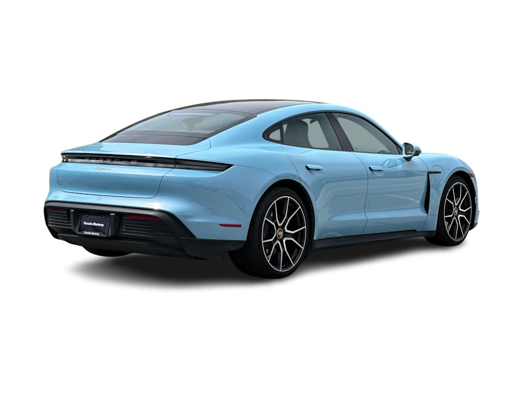 2022 Porsche Taycan  16