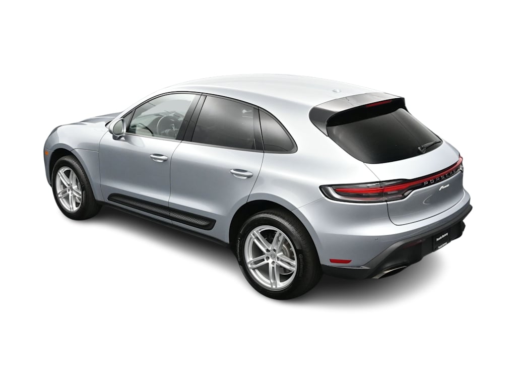 Thumbnail: 2025 Porsche Macan - 29