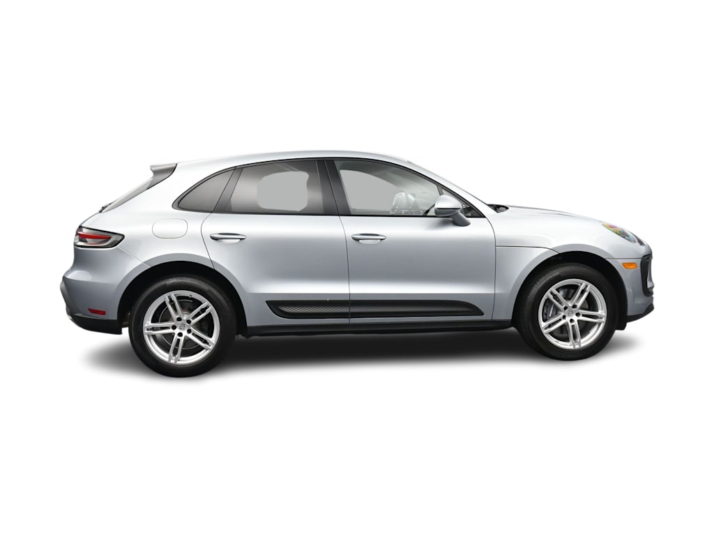 Thumbnail: 2025 Porsche Macan - 25