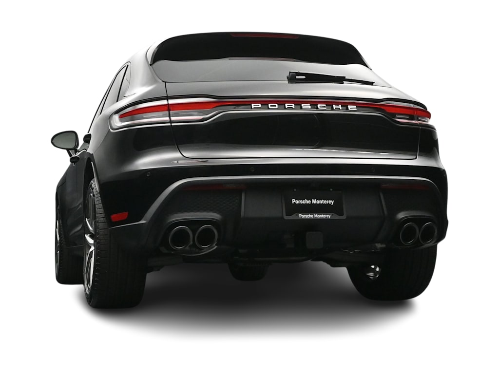 Thumbnail: 2026 Porsche Macan - 40