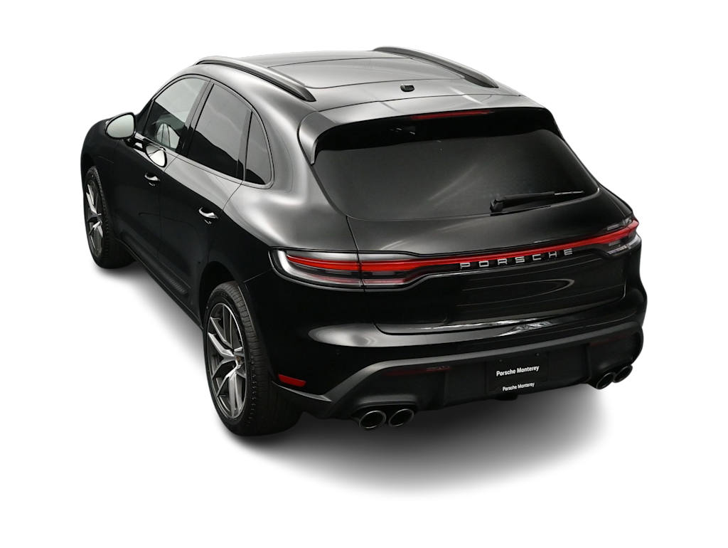Thumbnail: 2026 Porsche Macan - 32