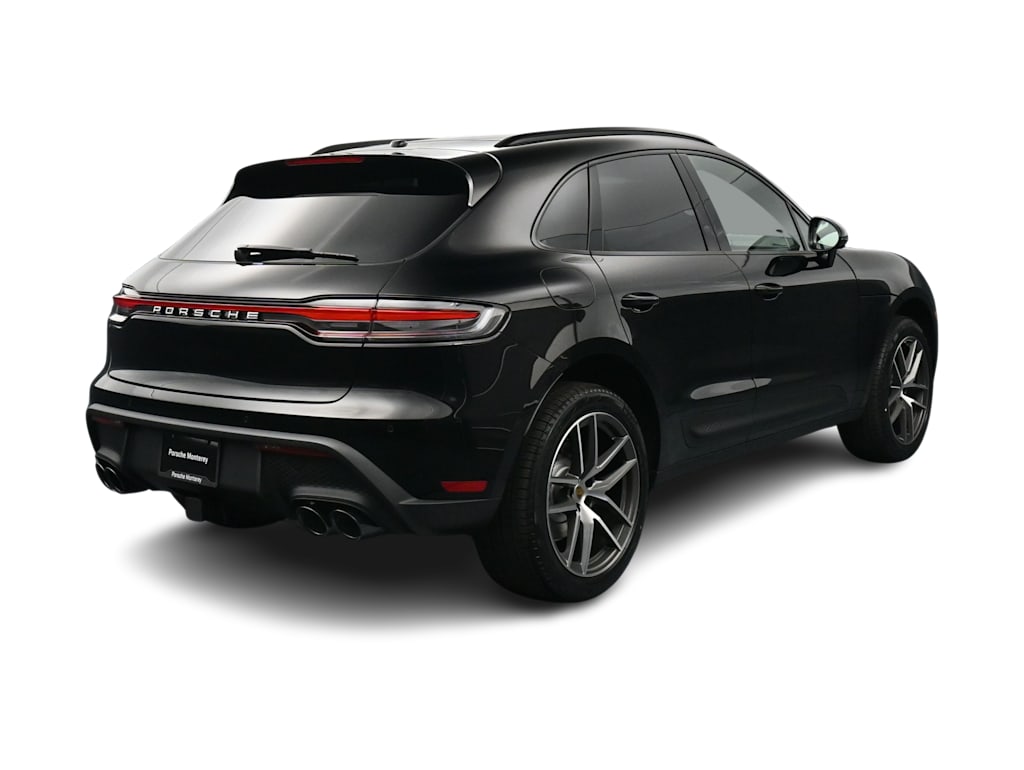 Thumbnail: 2026 Porsche Macan - 26
