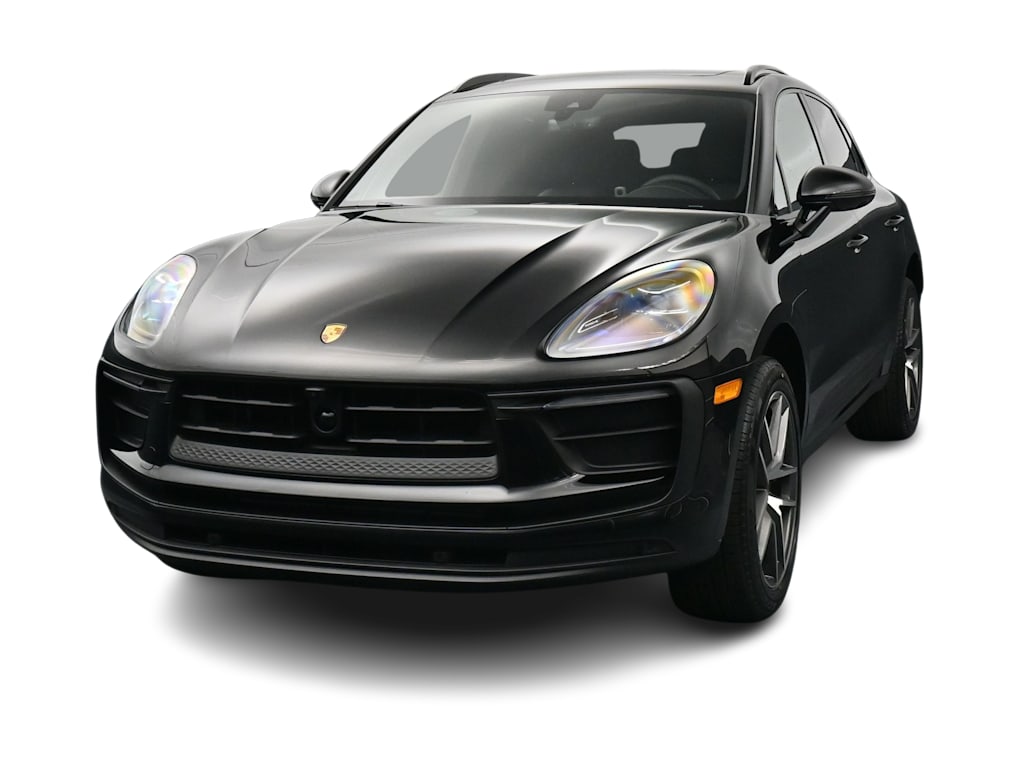 Thumbnail: 2026 Porsche Macan - 29