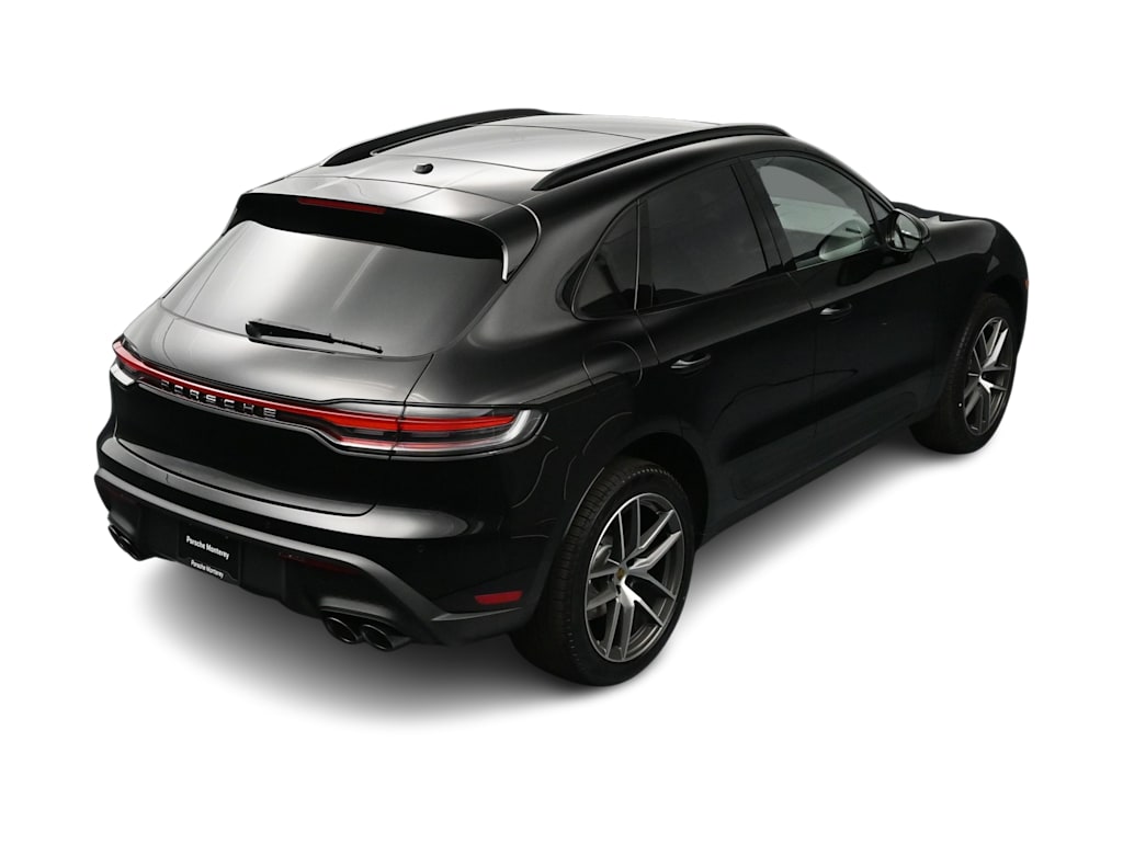Thumbnail: 2026 Porsche Macan - 34