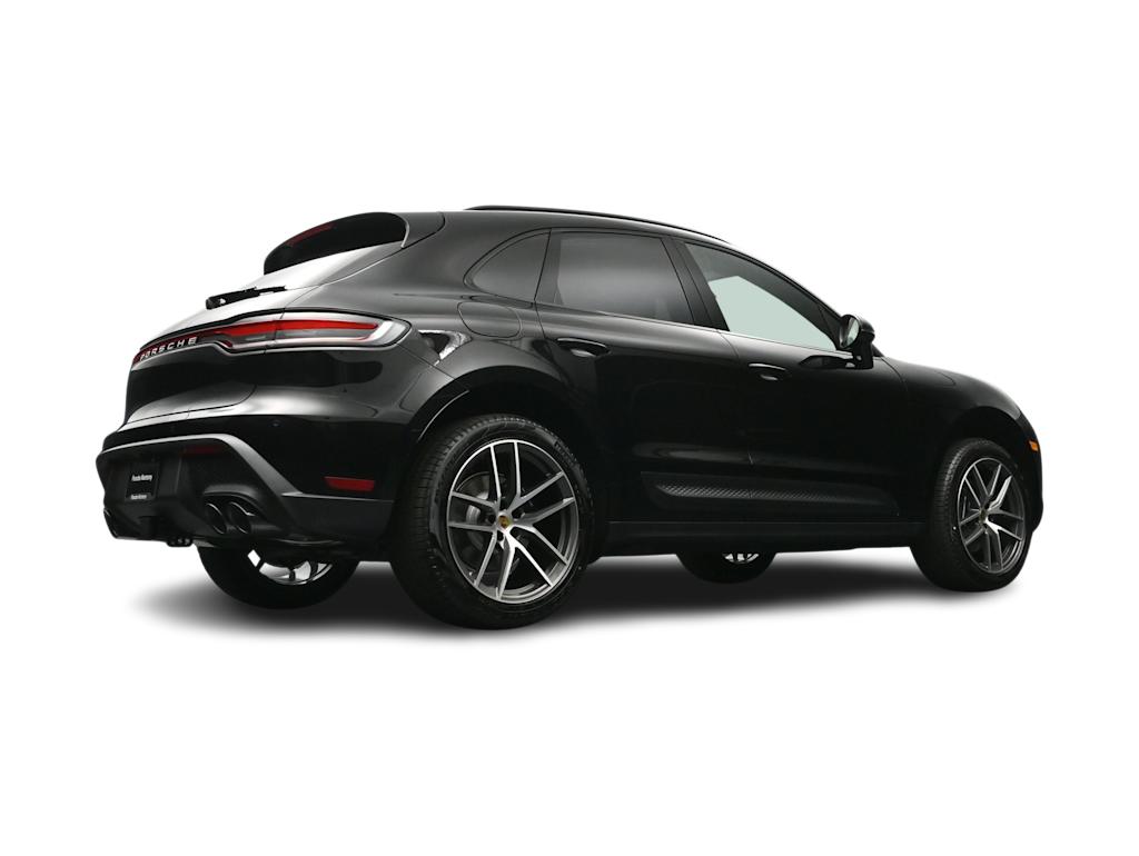Thumbnail: 2026 Porsche Macan - 42