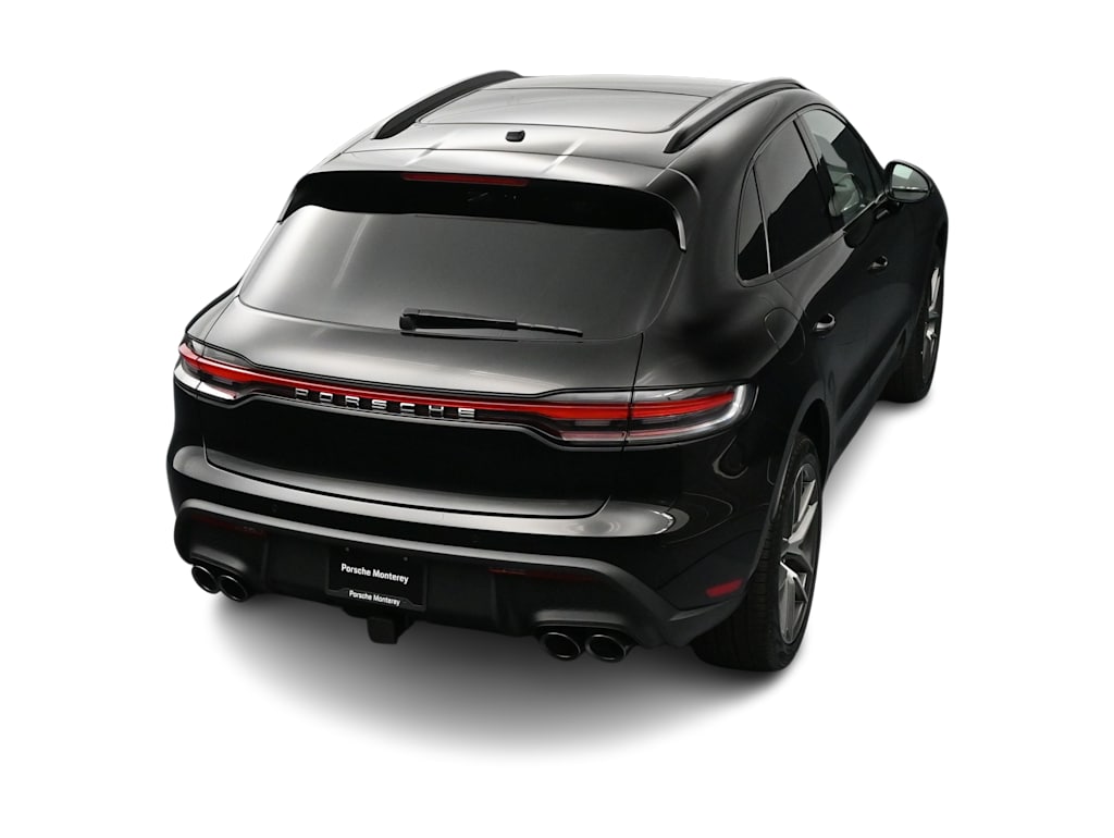 Thumbnail: 2026 Porsche Macan - 33