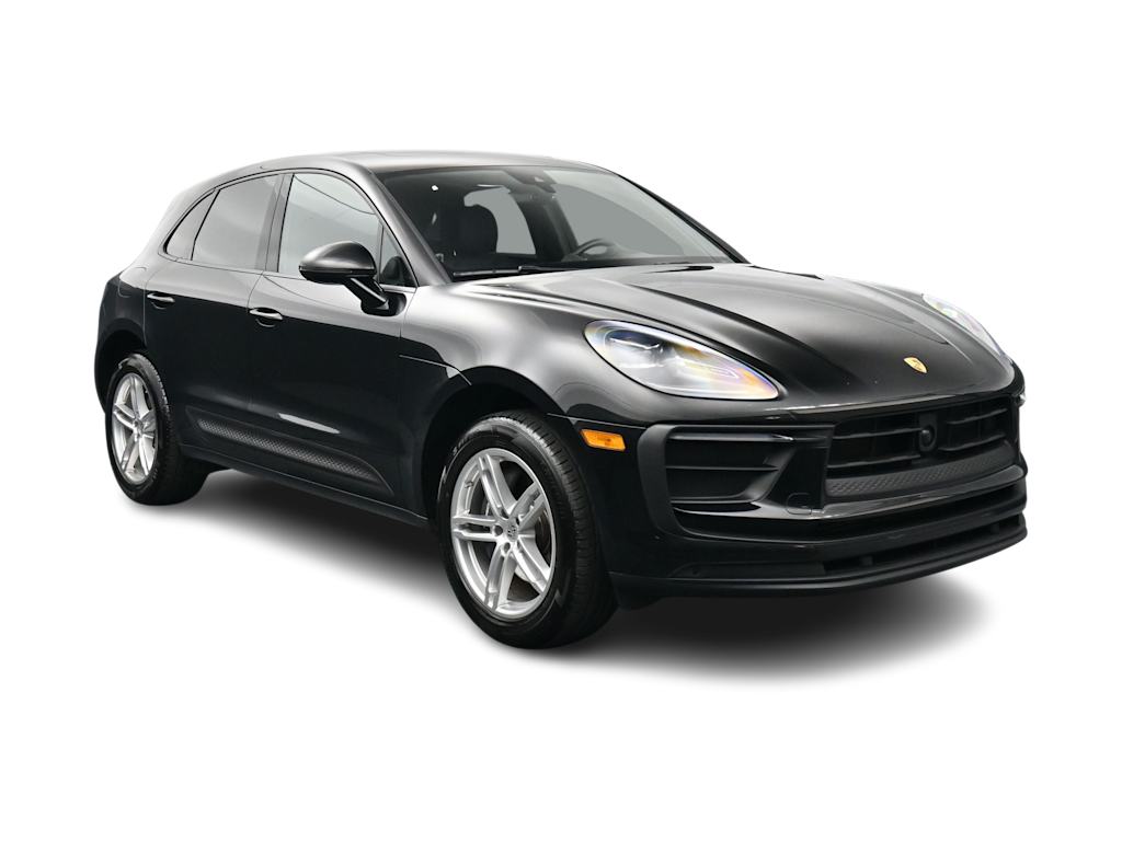 Thumbnail: 2024 Porsche Macan - 25