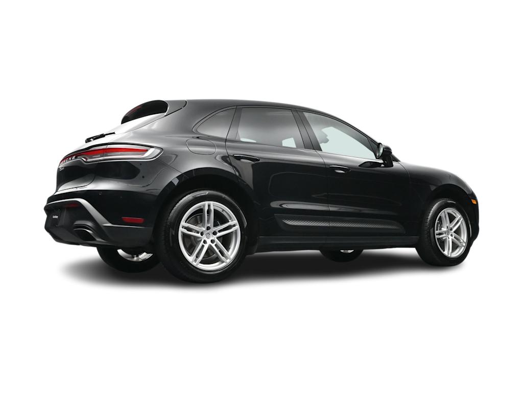 Thumbnail: 2024 Porsche Macan - 39