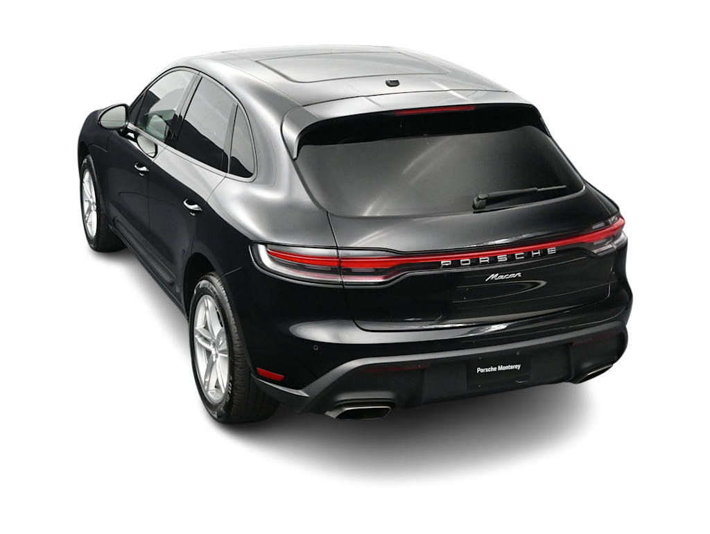Thumbnail: 2024 Porsche Macan - 29