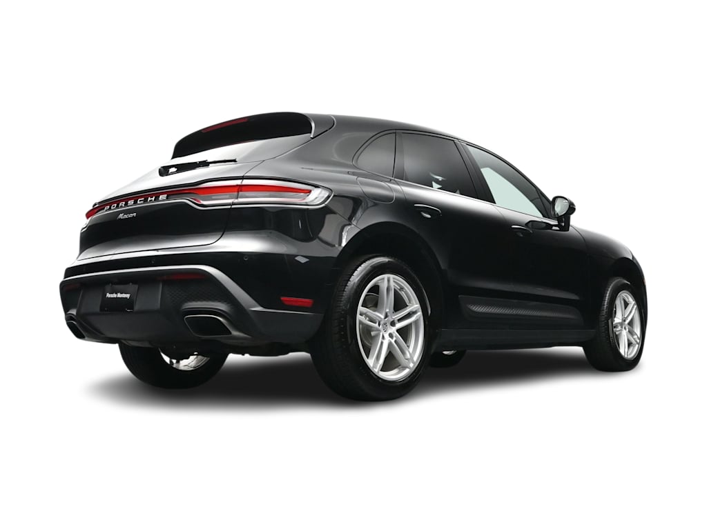 Thumbnail: 2024 Porsche Macan - 38