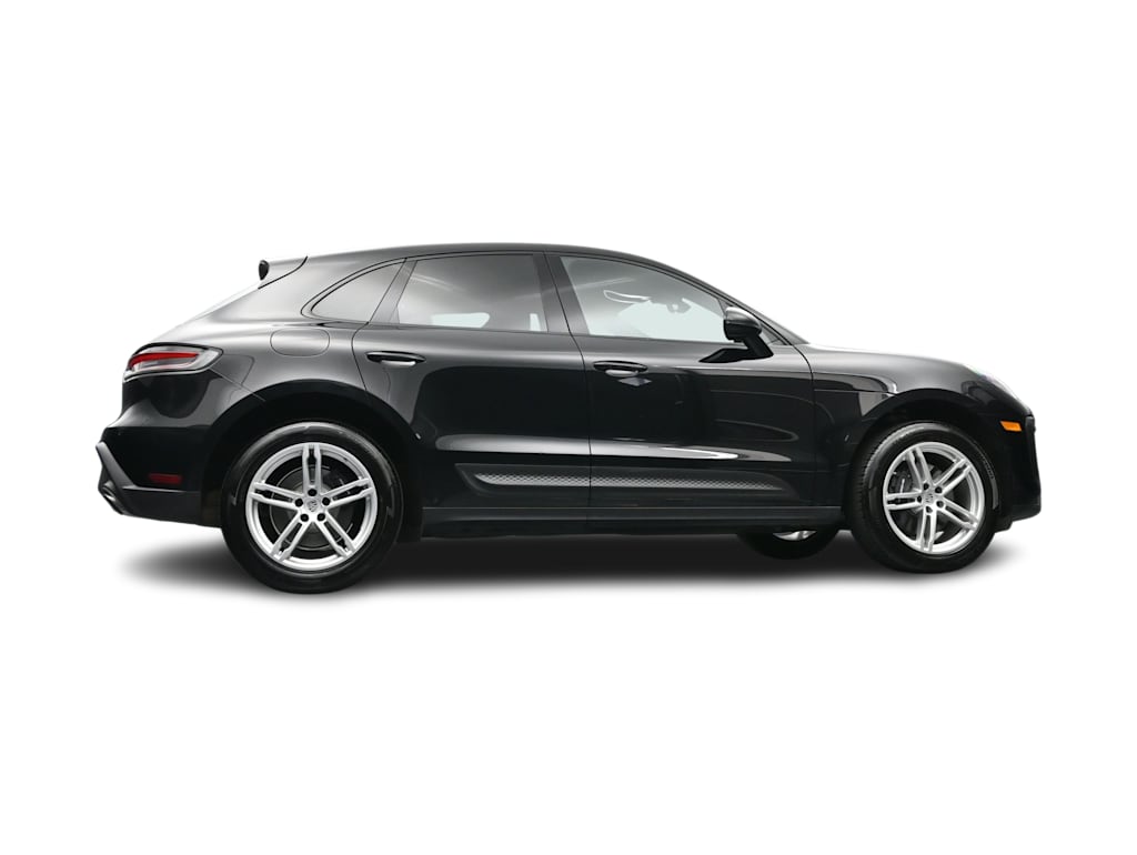 Thumbnail: 2024 Porsche Macan - 40