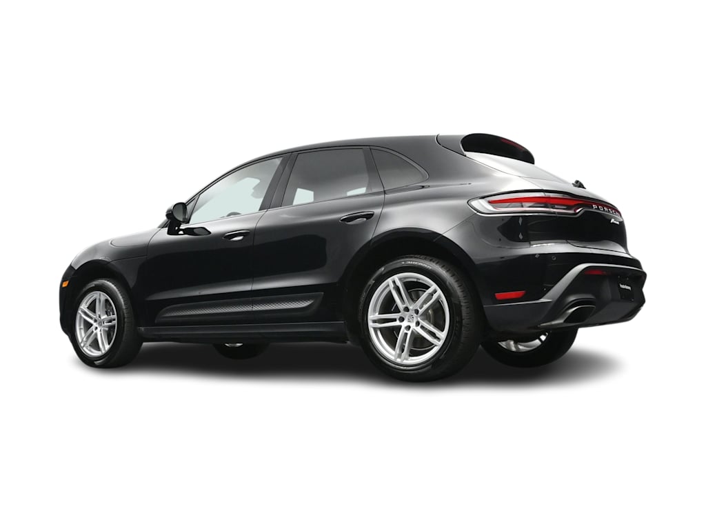 Thumbnail: 2024 Porsche Macan - 36