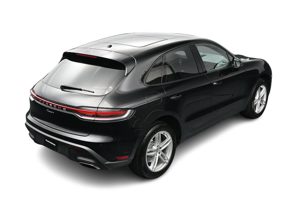 Thumbnail: 2024 Porsche Macan - 31
