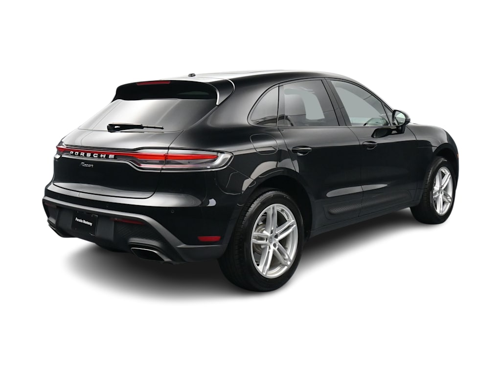 Thumbnail: 2024 Porsche Macan - 23