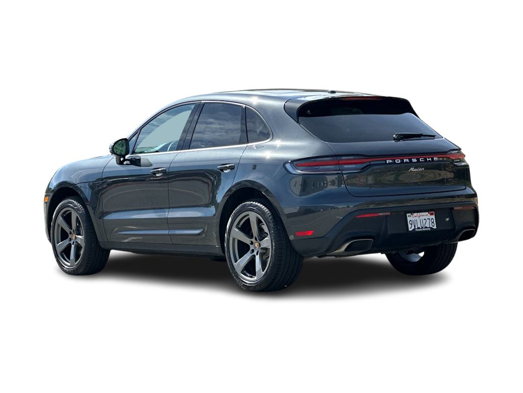 Thumbnail: 2025 Porsche Macan - 4