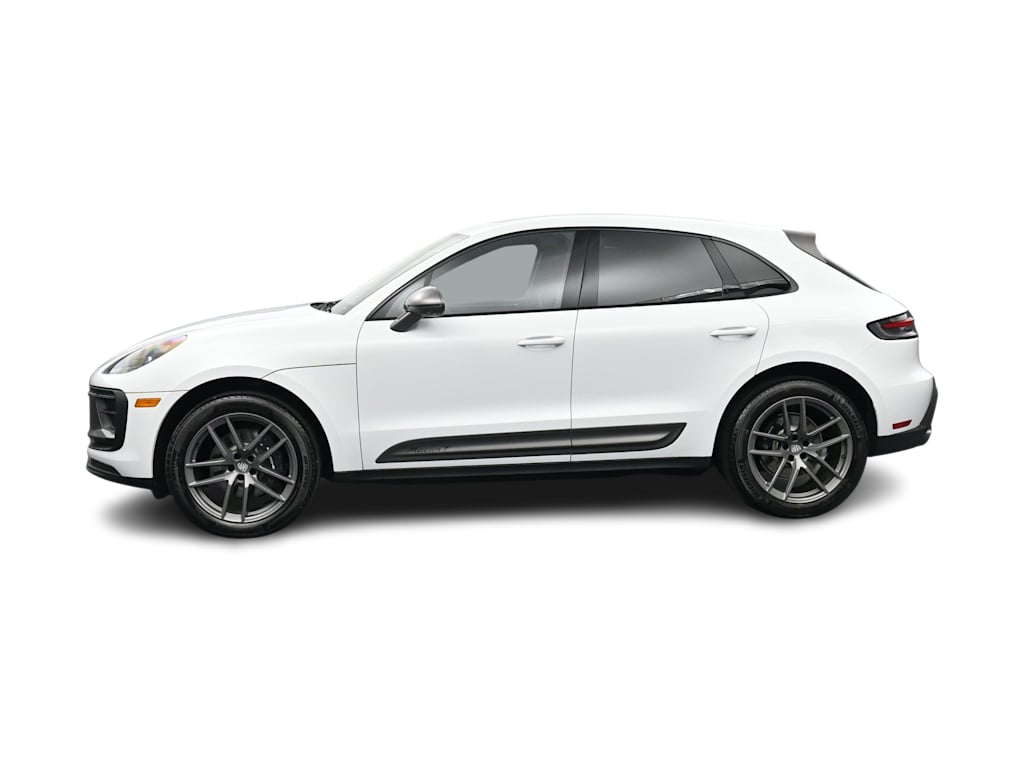Thumbnail: 2026 Porsche Macan - 3