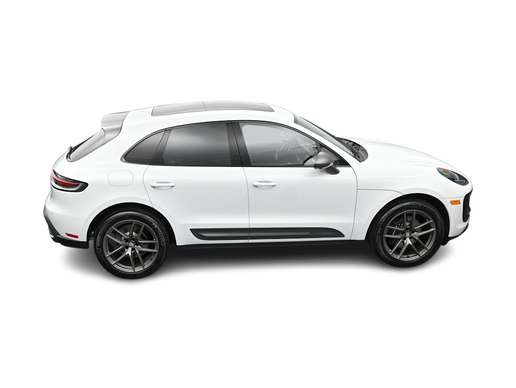 Thumbnail: 2026 Porsche Macan - 35