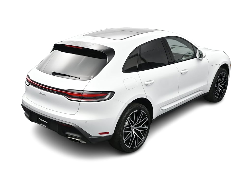 Thumbnail: 2026 Porsche Macan - 35
