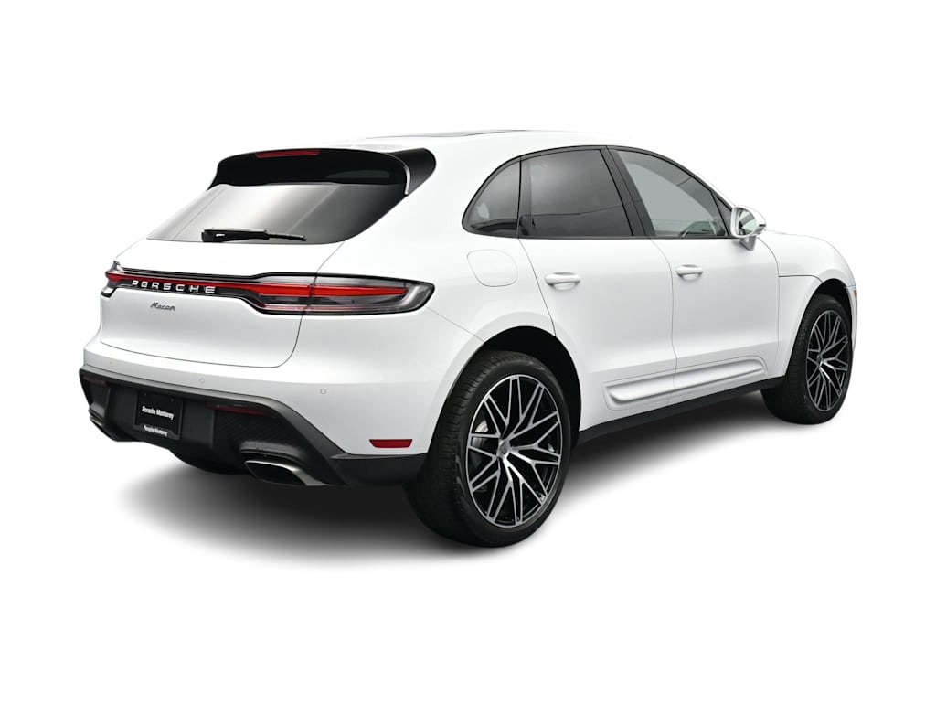 Thumbnail: 2026 Porsche Macan - 27