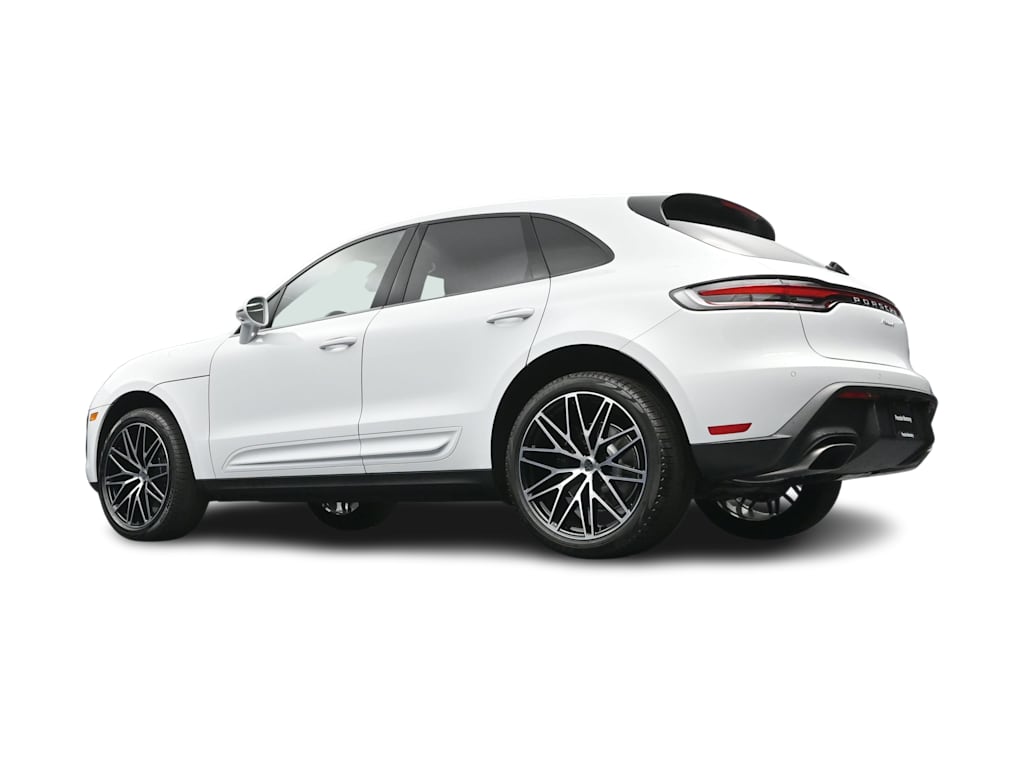 Thumbnail: 2026 Porsche Macan - 39