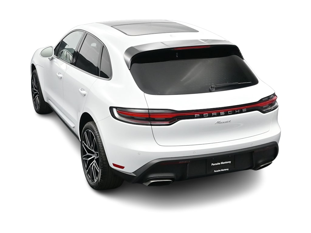 Thumbnail: 2026 Porsche Macan - 33