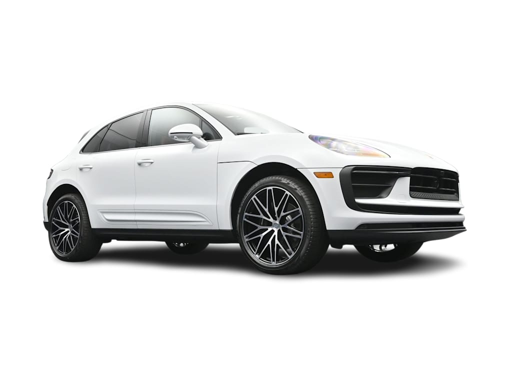 Thumbnail: 2026 Porsche Macan - 44