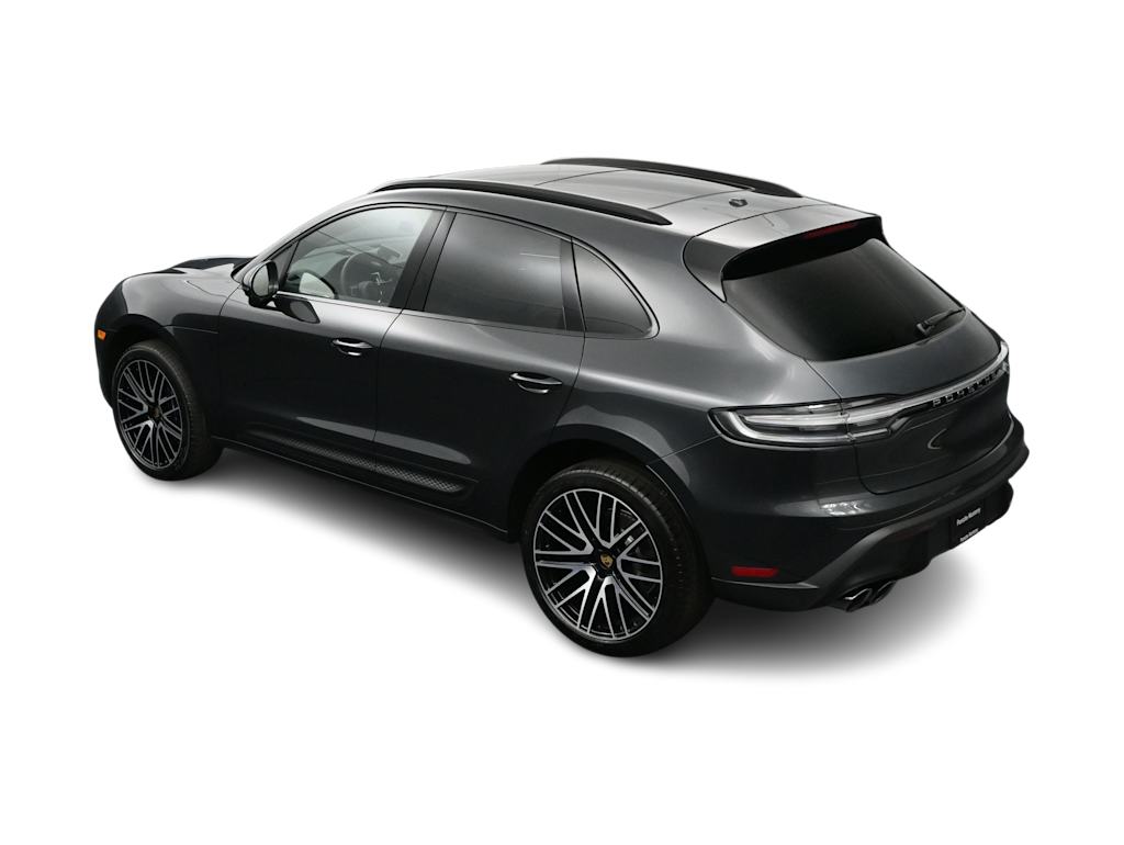 Thumbnail: 2026 Porsche Macan - 31