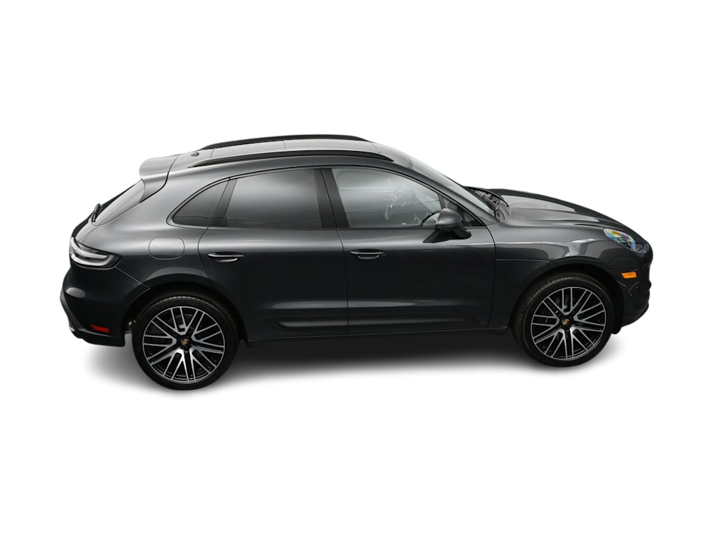Thumbnail: 2026 Porsche Macan - 35