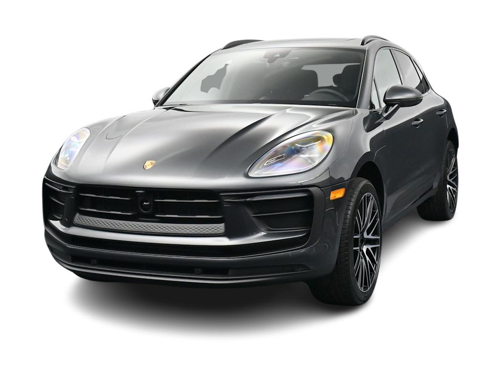 Thumbnail: 2026 Porsche Macan - 29
