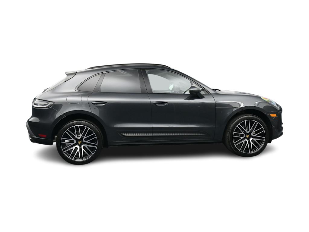 Thumbnail: 2026 Porsche Macan - 27