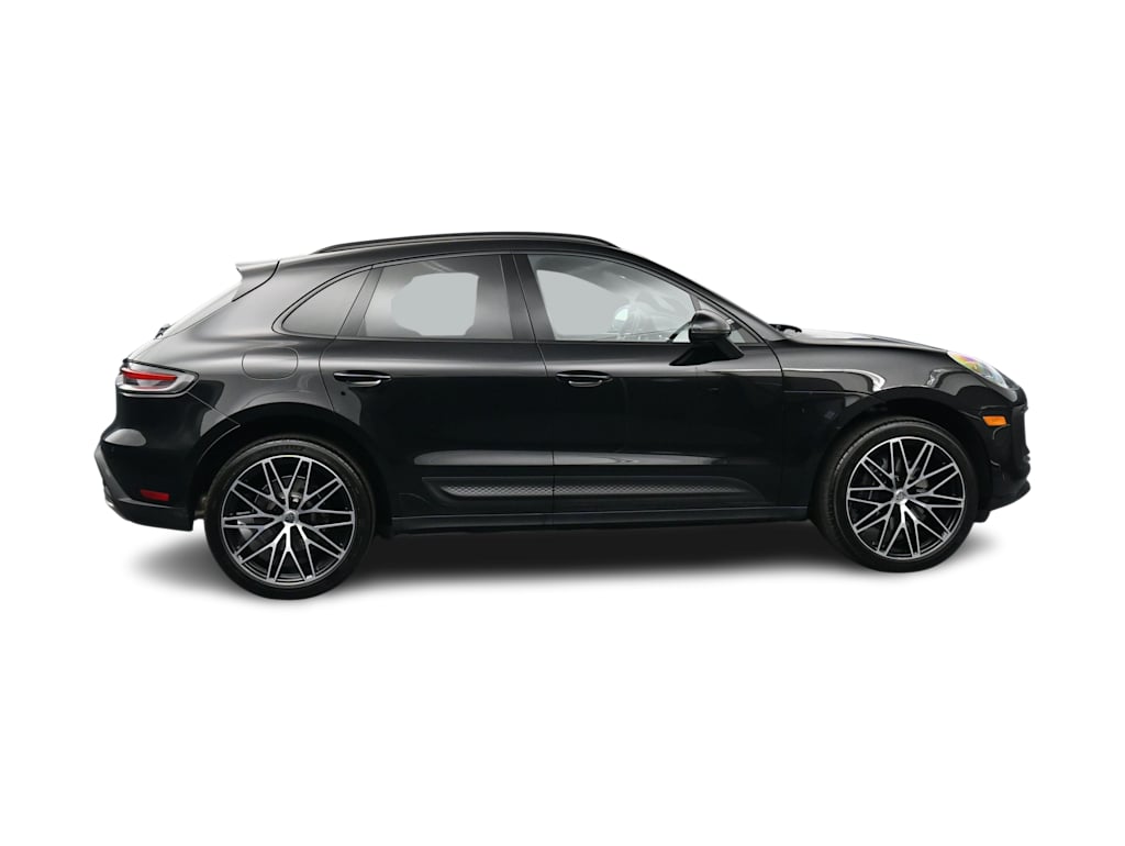 Thumbnail: 2025 Porsche Macan - 29