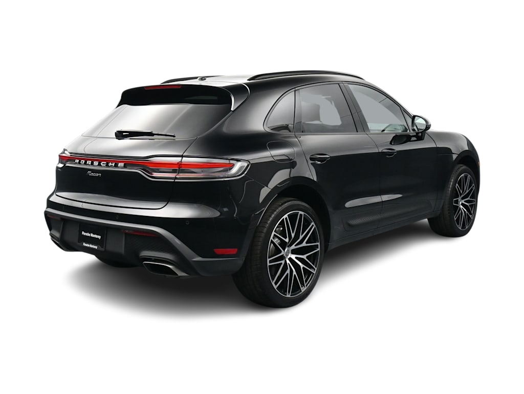Thumbnail: 2025 Porsche Macan - 28