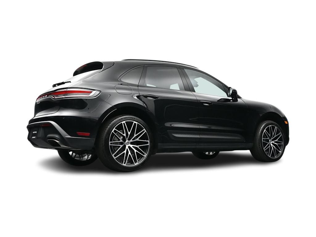 Thumbnail: 2025 Porsche Macan - 44