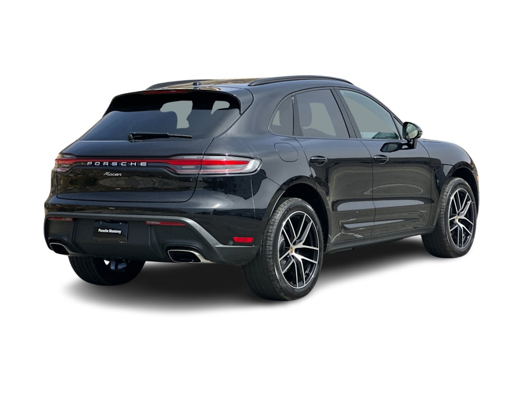 Thumbnail: 2025 Porsche Macan - 17