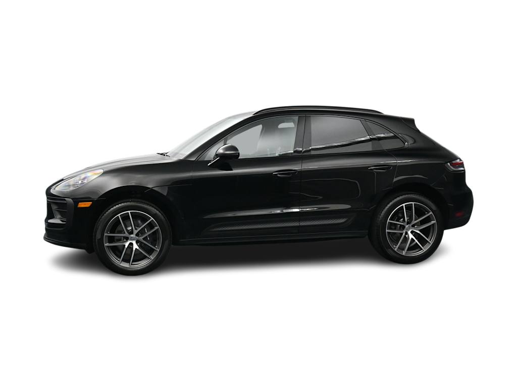 Thumbnail: 2026 Porsche Macan - 3