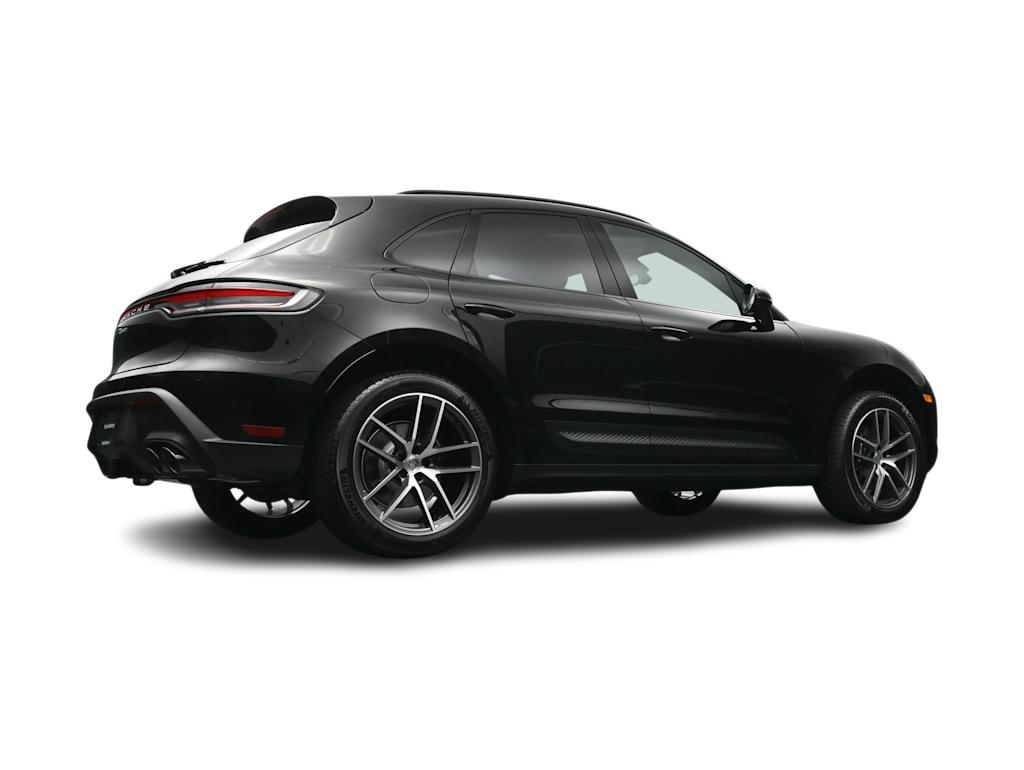 Thumbnail: 2026 Porsche Macan - 40