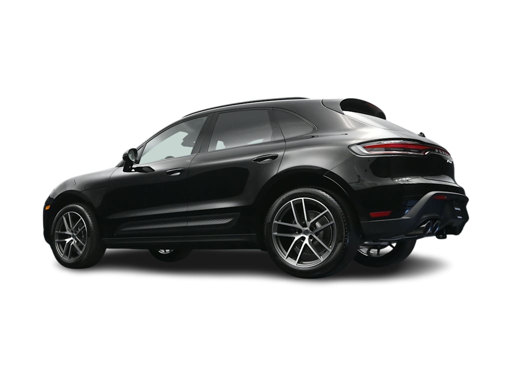 Thumbnail: 2026 Porsche Macan - 37