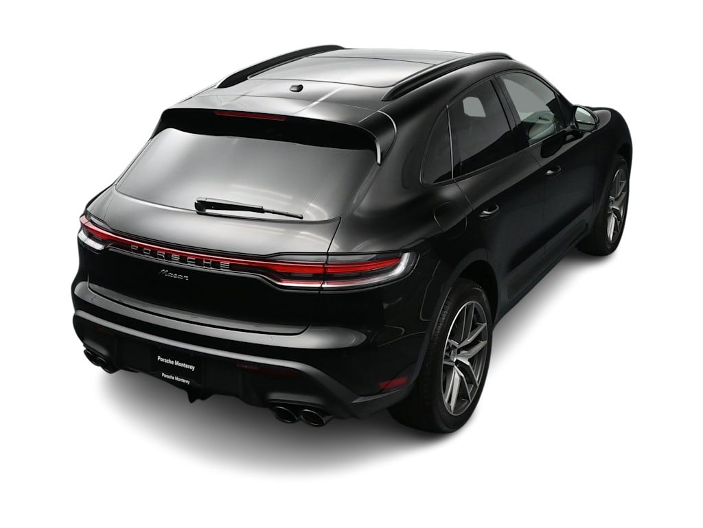 Thumbnail: 2026 Porsche Macan - 31