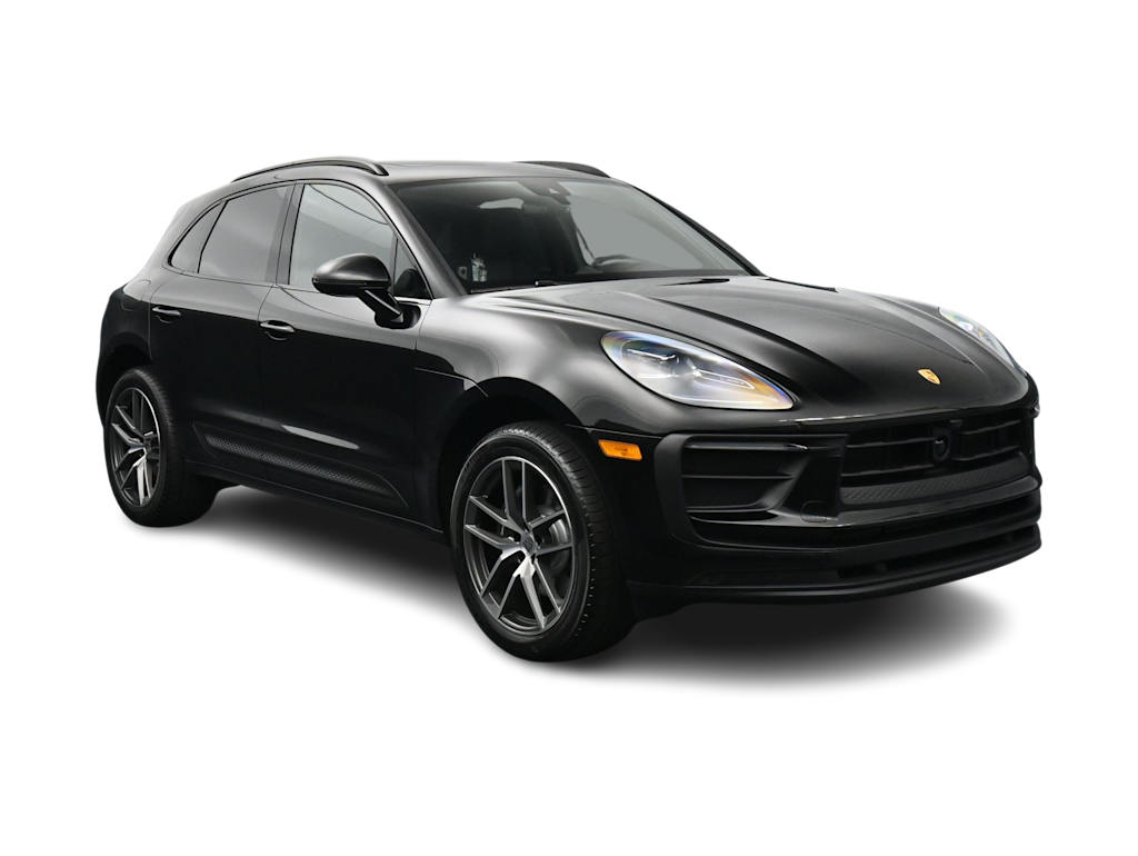 Thumbnail: 2026 Porsche Macan - 26