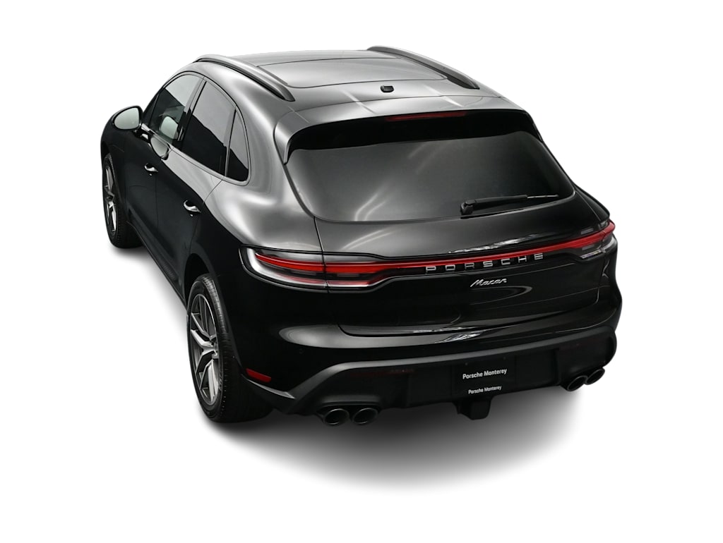 Thumbnail: 2026 Porsche Macan - 30