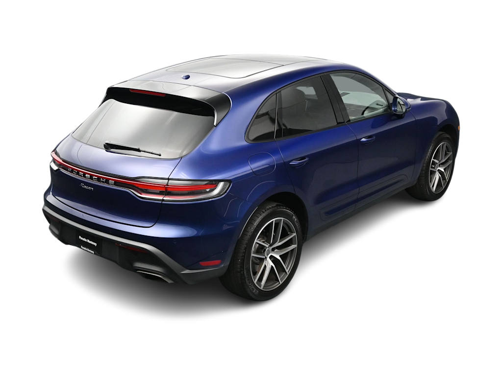 Thumbnail: 2026 Porsche Macan - 31
