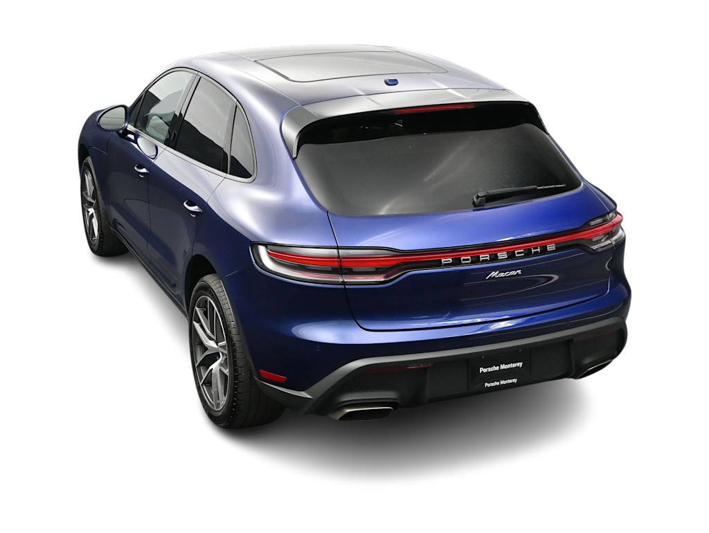 Thumbnail: 2026 Porsche Macan - 29