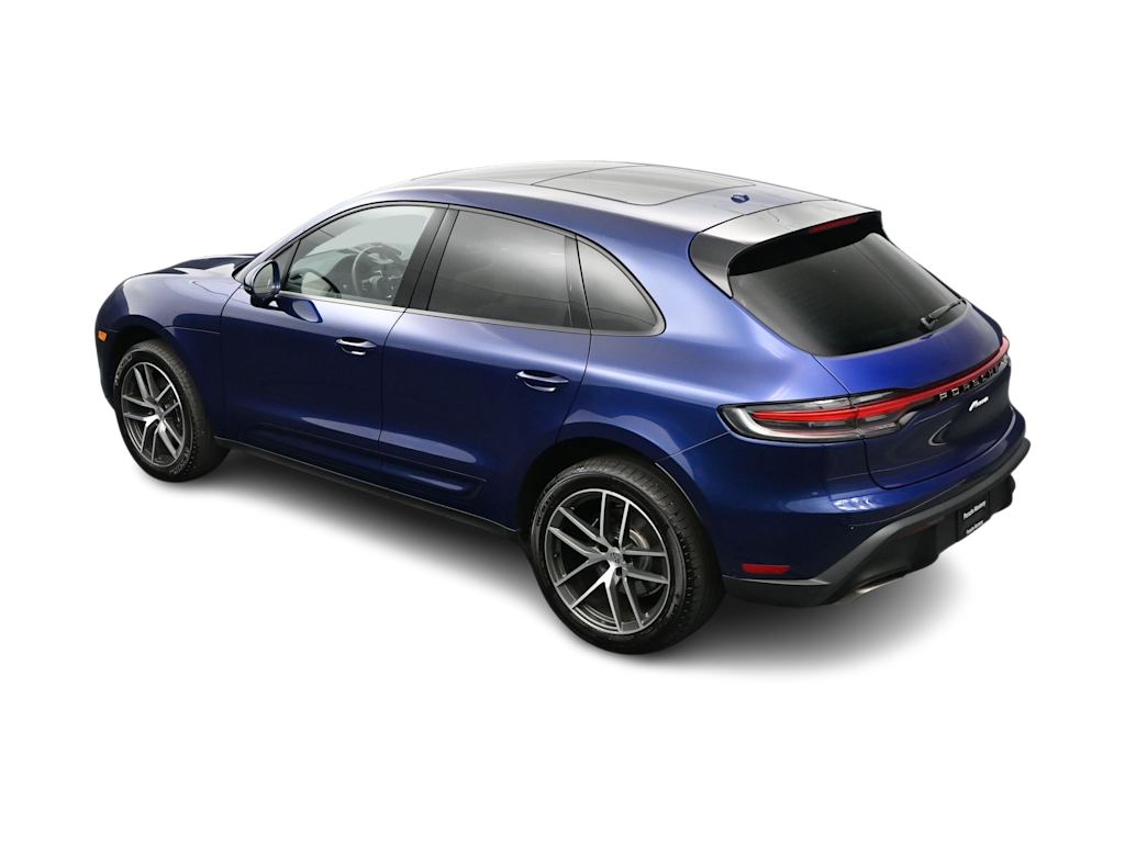 Thumbnail: 2026 Porsche Macan - 28