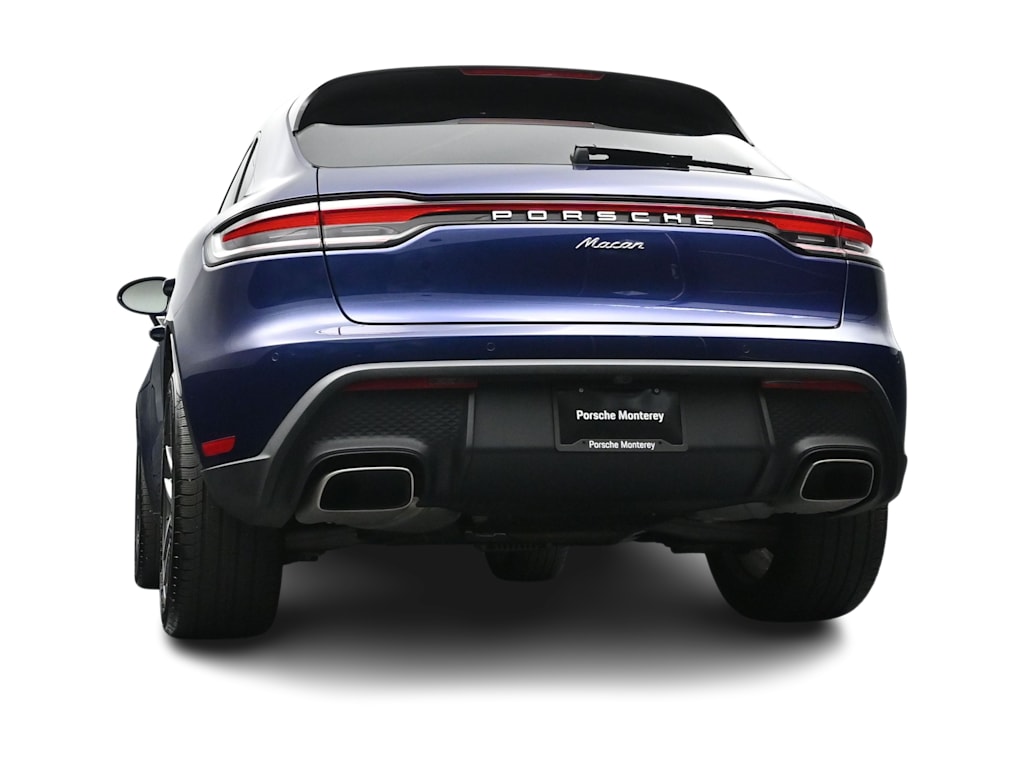 Thumbnail: 2026 Porsche Macan - 37