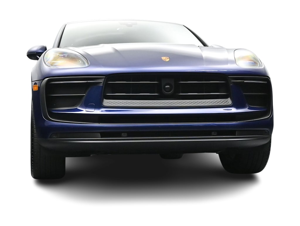 Thumbnail: 2026 Porsche Macan - 42
