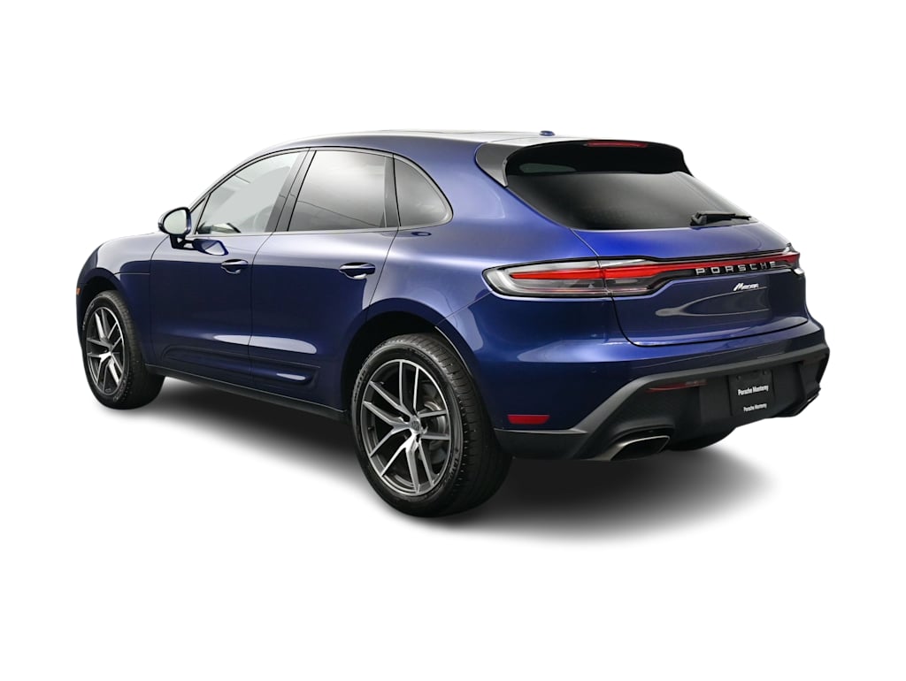 Thumbnail: 2026 Porsche Macan - 4
