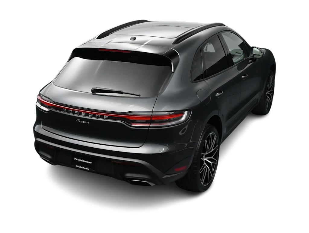 Thumbnail: 2026 Porsche Macan - 32