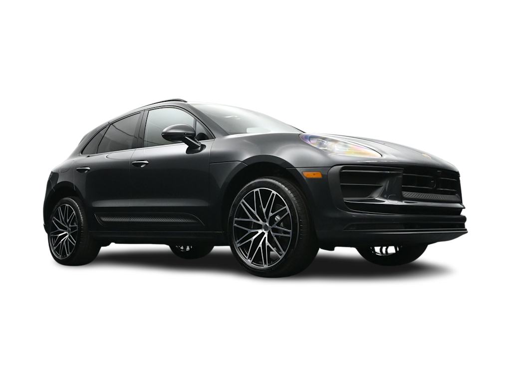 Thumbnail: 2026 Porsche Macan - 43
