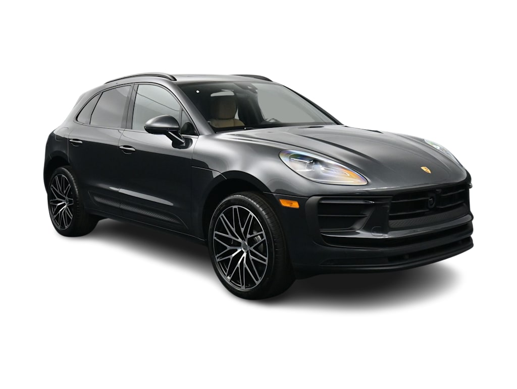 Thumbnail: 2026 Porsche Macan - 27